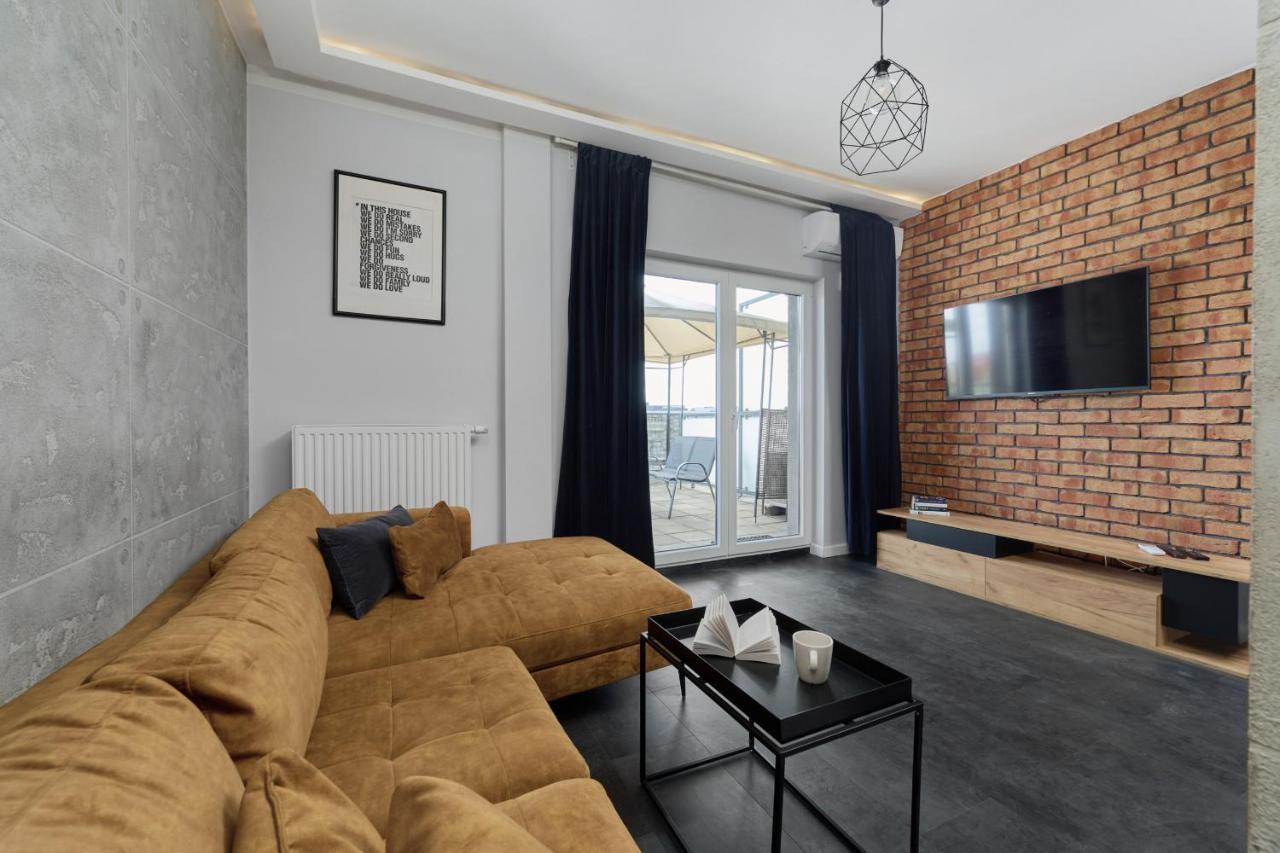 Stylish Kosciuszki Apartaments Near The Market Square With Free Garage Wroclaw By Noclegi Renters Kültér fotó