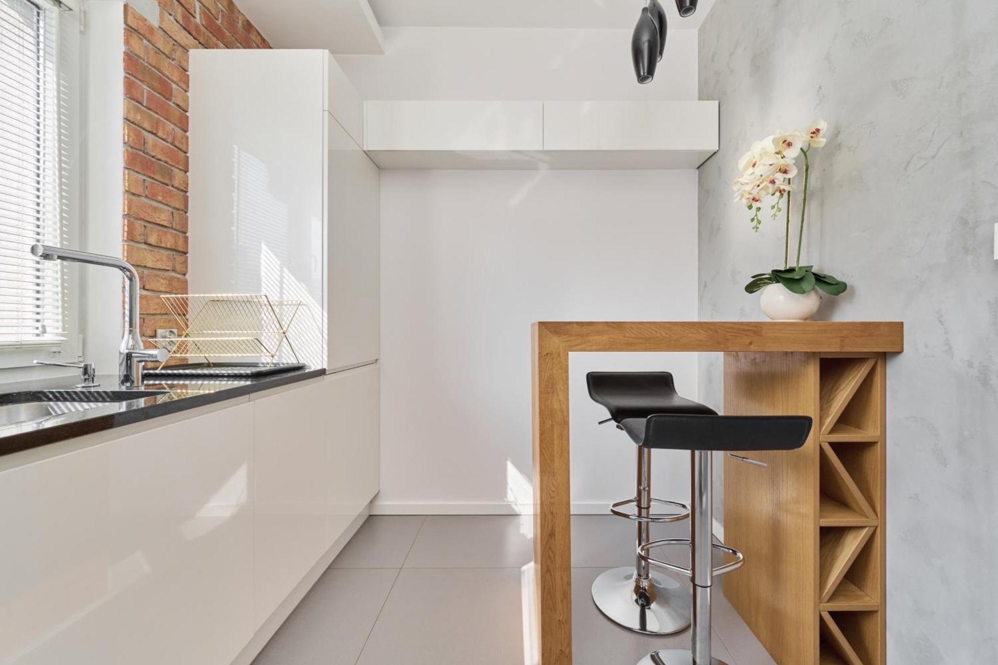 Stylish Kosciuszki Apartaments Near The Market Square With Free Garage Wroclaw By Noclegi Renters Kültér fotó