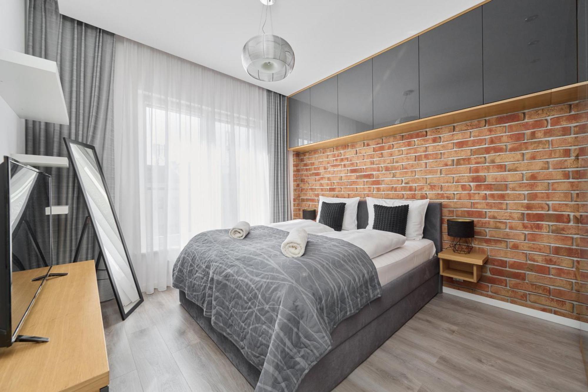 Stylish Kosciuszki Apartaments Near The Market Square With Free Garage Wroclaw By Noclegi Renters Kültér fotó