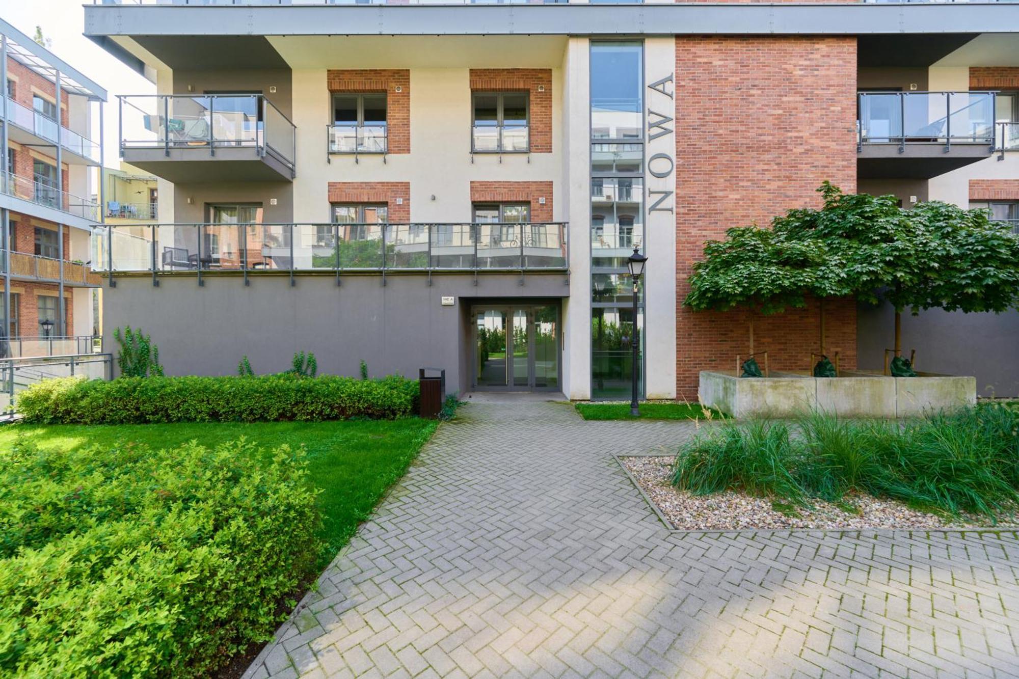 Stylish Kosciuszki Apartaments Near The Market Square With Free Garage Wroclaw By Noclegi Renters Kültér fotó